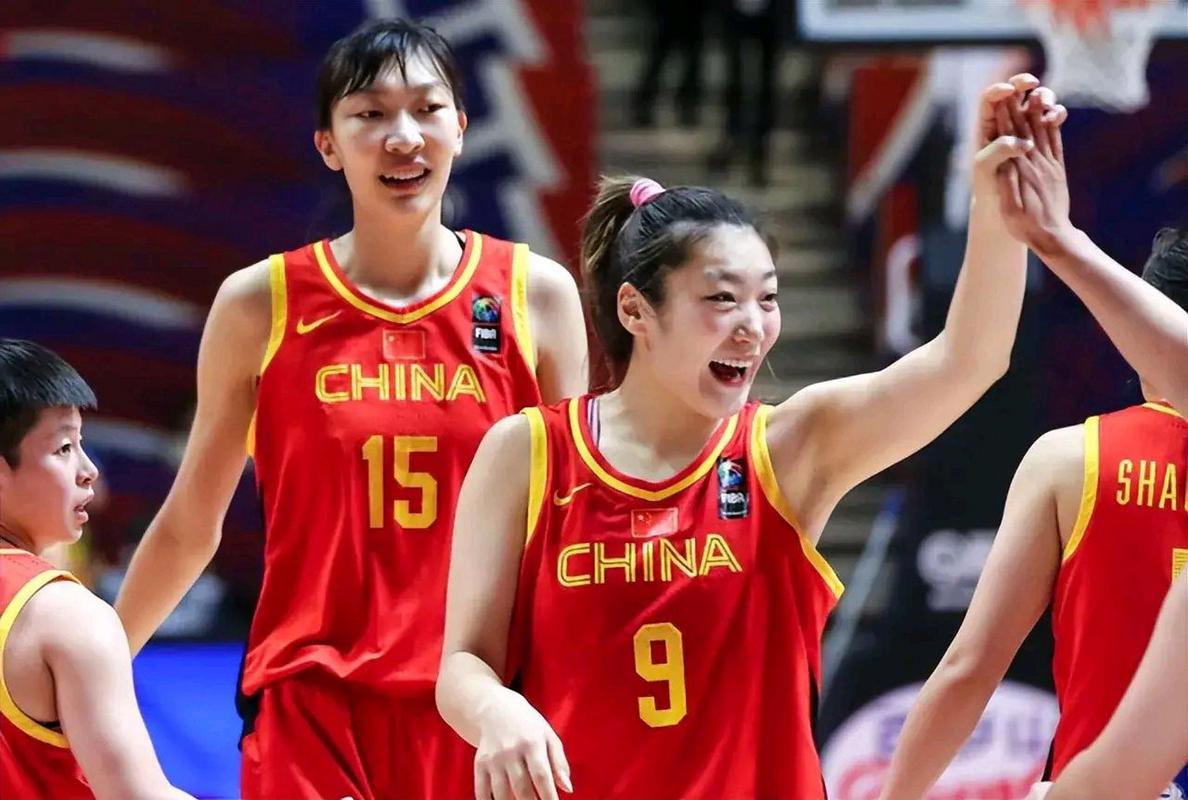 中国女篮获世界杯亚军姚明说话