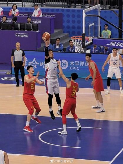 中国男篮大胜菲律宾男篮比赛