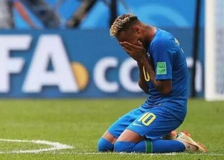内马尔伤势无忧将继续世界杯