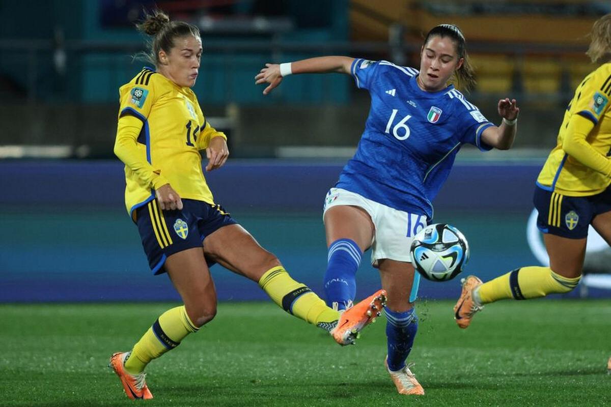 意大利对瑞典女足