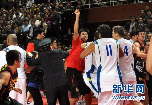 2010亚运会男篮决赛中国vs巴西